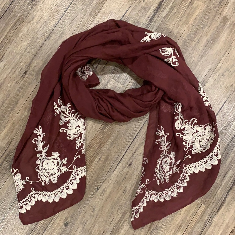 Melrose and Market burgundy embroidered scarf